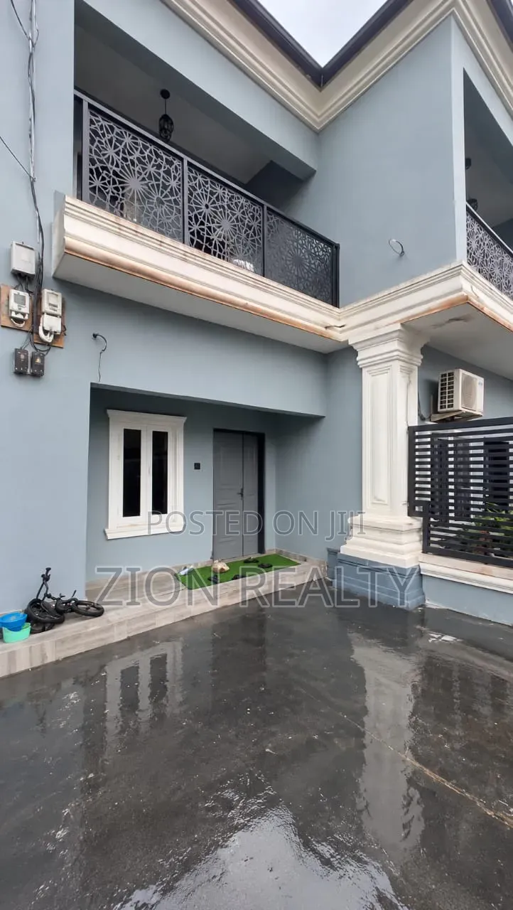 2bdrm Apartment in Eputu London, Awoyaya for rent in Awoyaya