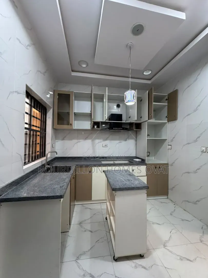 2bdrm Duplex in Orchid Lekki Lagos for rent in Lekki Expressway