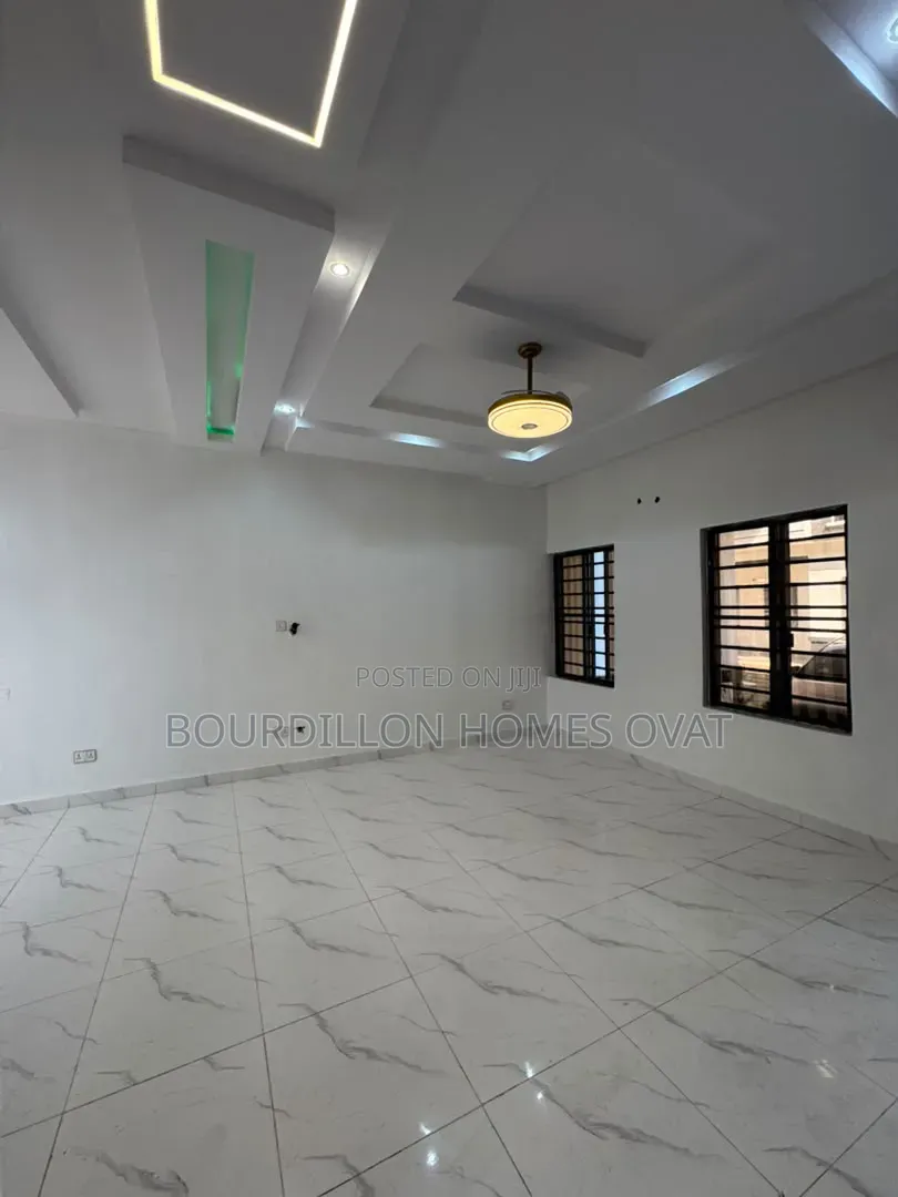 4bdrm Duplex in Orchid Lekki Lagos for rent in Lekki Expressway