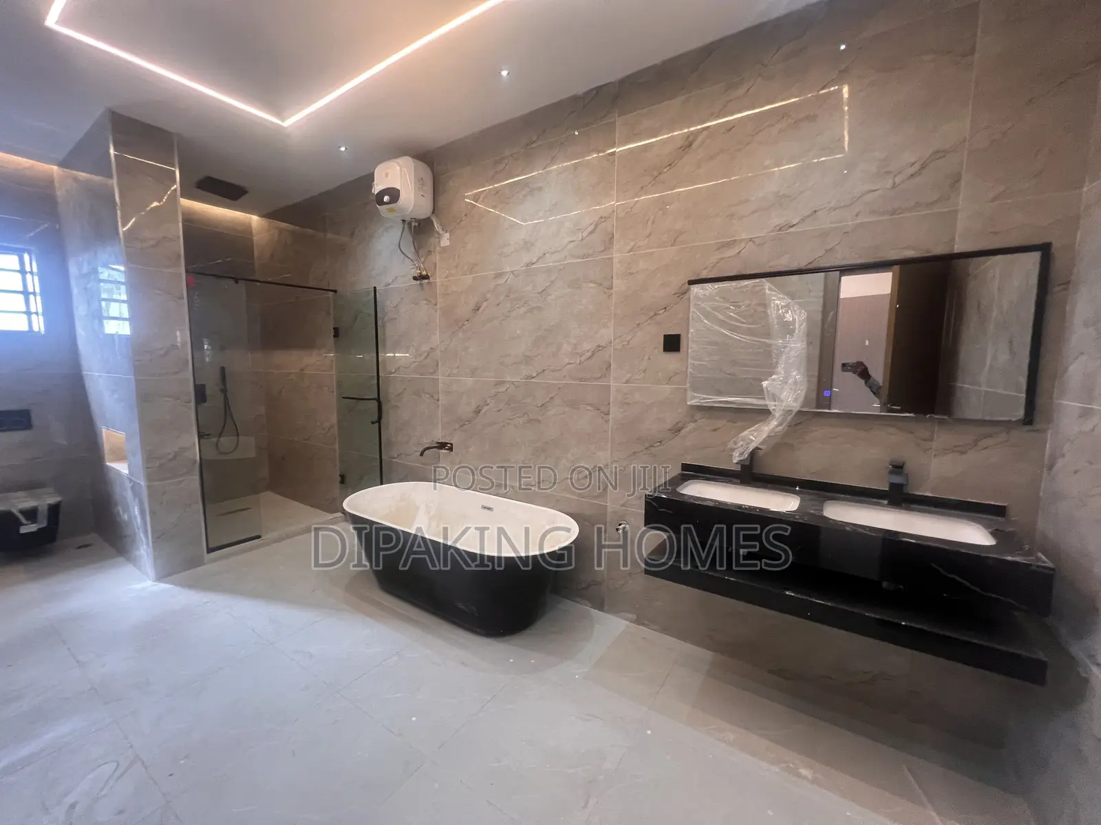 5bdrm Mansion in Ojodu for sale in Ojodu