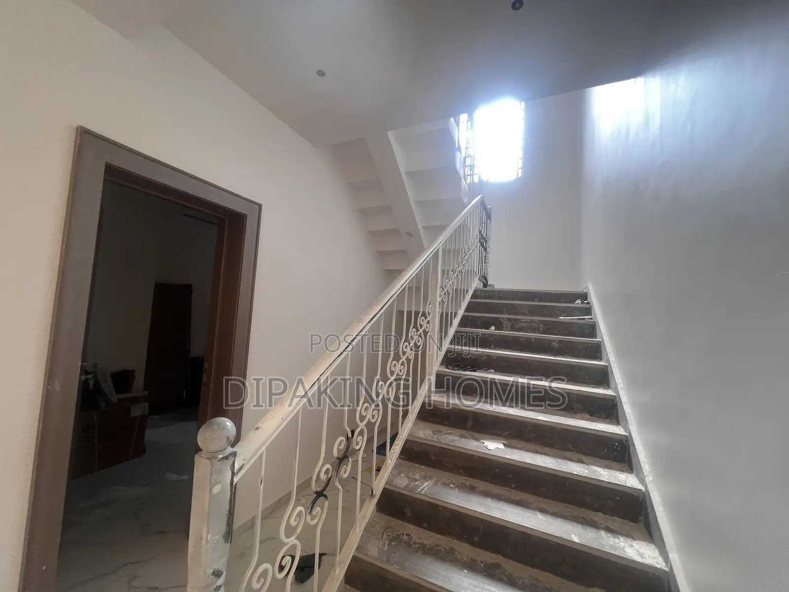 5bdrm Mansion in Ojodu for sale in Ojodu