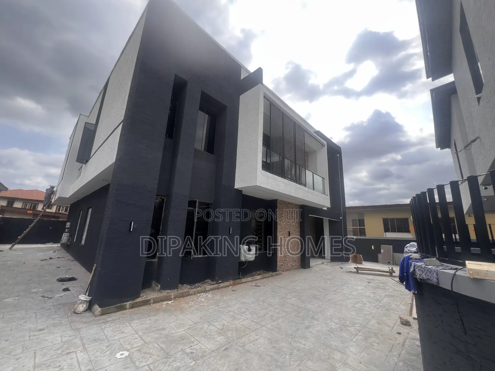 5bdrm Mansion in Ojodu for sale in Ojodu