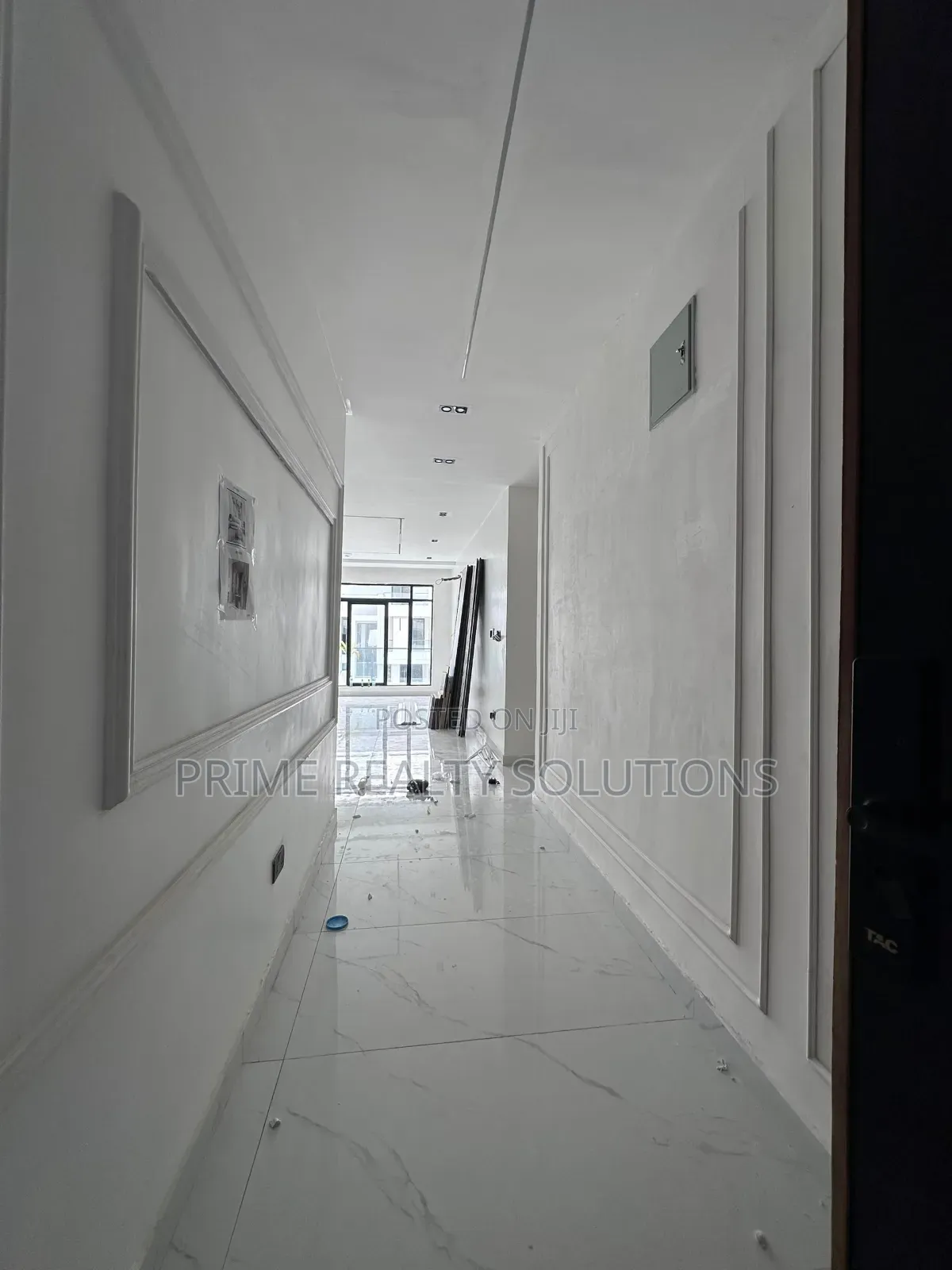 2bdrm Apartment in Lekki Phase 1 for sale in Lekki Phase 1