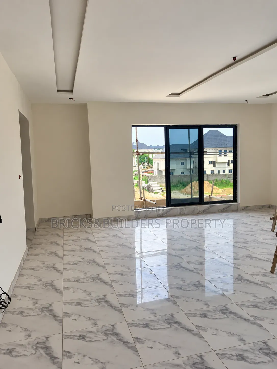 5bdrm Duplex in Guzape District for sale in Guzape District