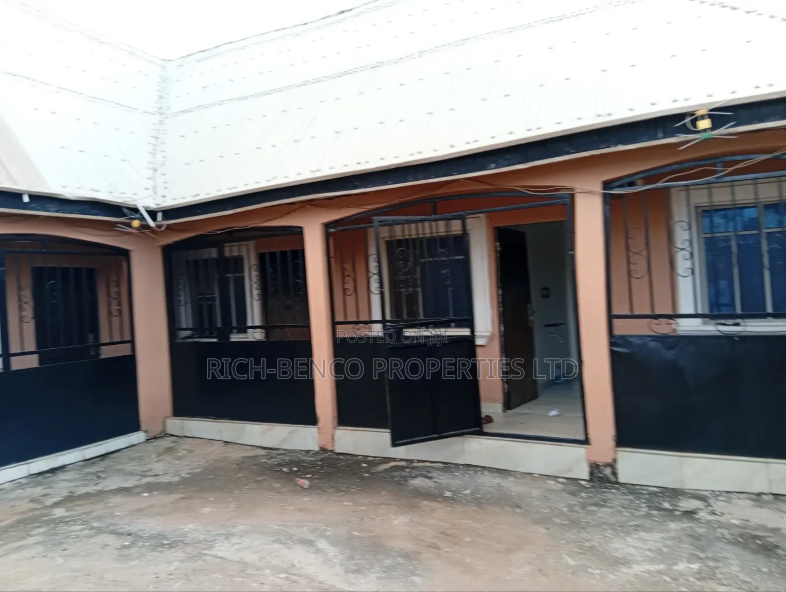 Studio Apartment in Dutse Obasanjo Road for rent in Dutse-Alhaji