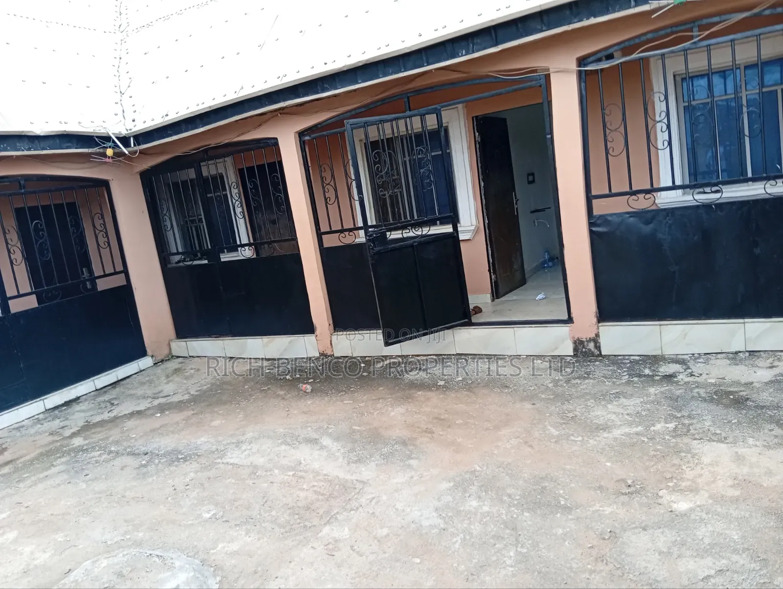Studio Apartment in Dutse Obasanjo Road for rent in Dutse-Alhaji