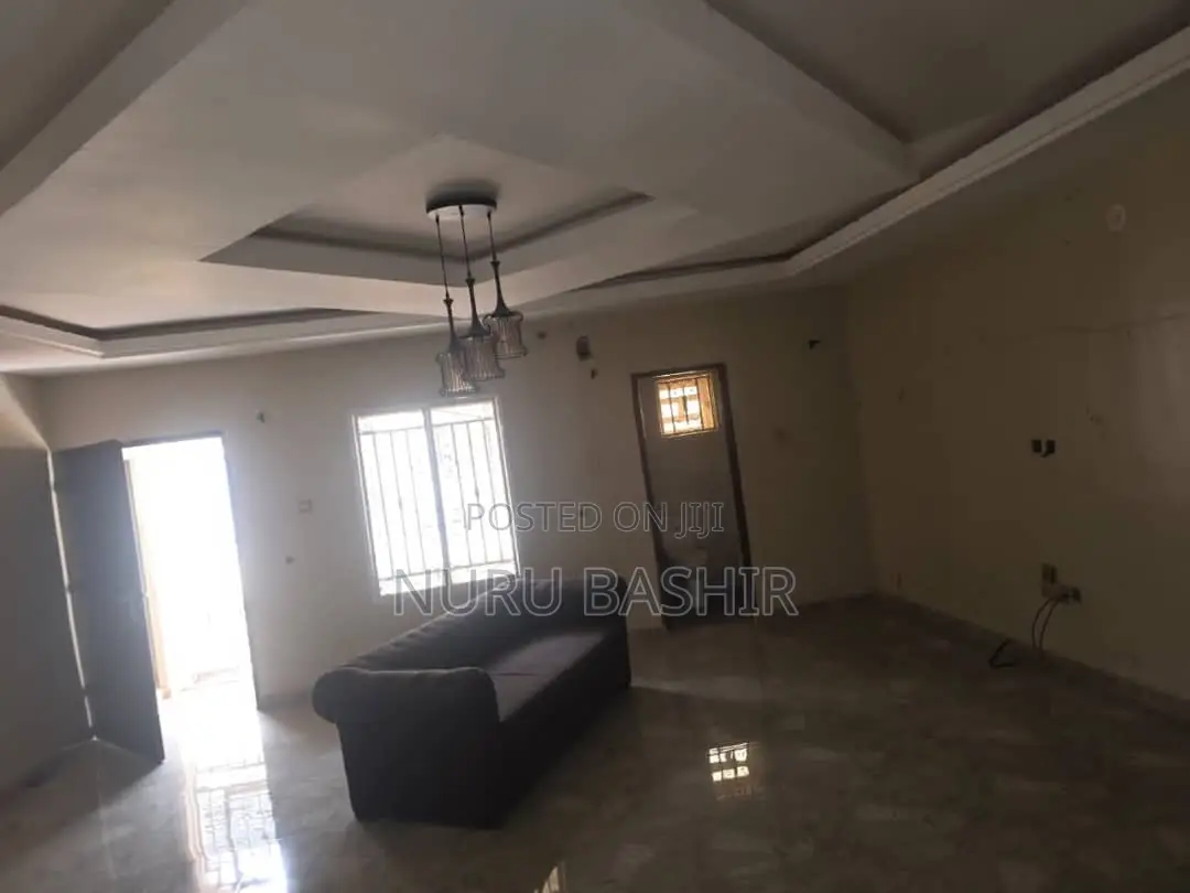 3bdrm Block of Flats in Zionist Estate, Akala Express for rent in Akala Express