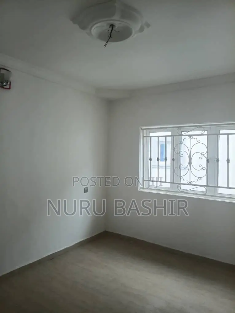 5bdrm Duplex in Akoto Estate, Akala Express for rent in Akala Express