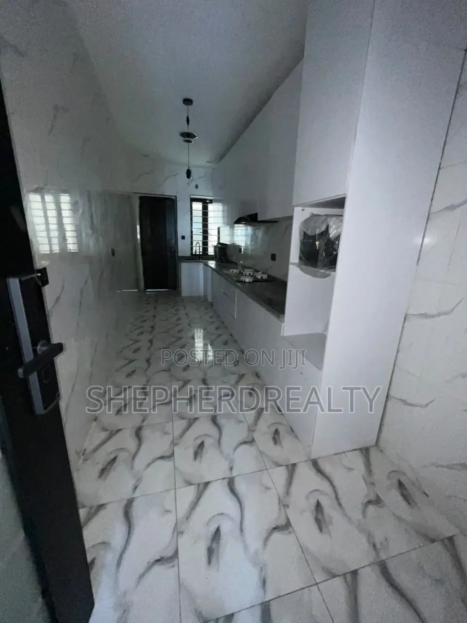 4bdrm Duplex in Ikota for sale in Ikota