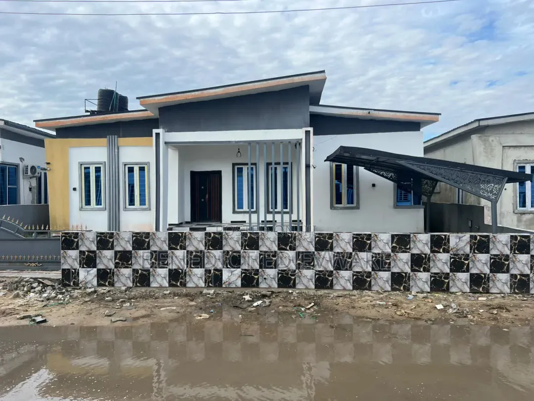 3bdrm Bungalow in Peak Park Phase 2, Awoyaya for rent in Awoyaya