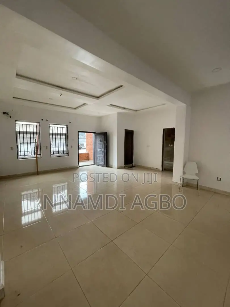 2bdrm Apartment in Chevron for rent in Chevron