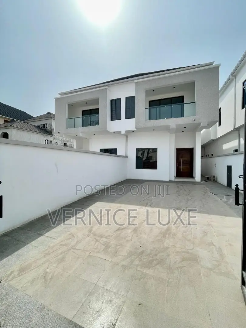 4bdrm Duplex in Ologolo Lekki for sale in Ologolo