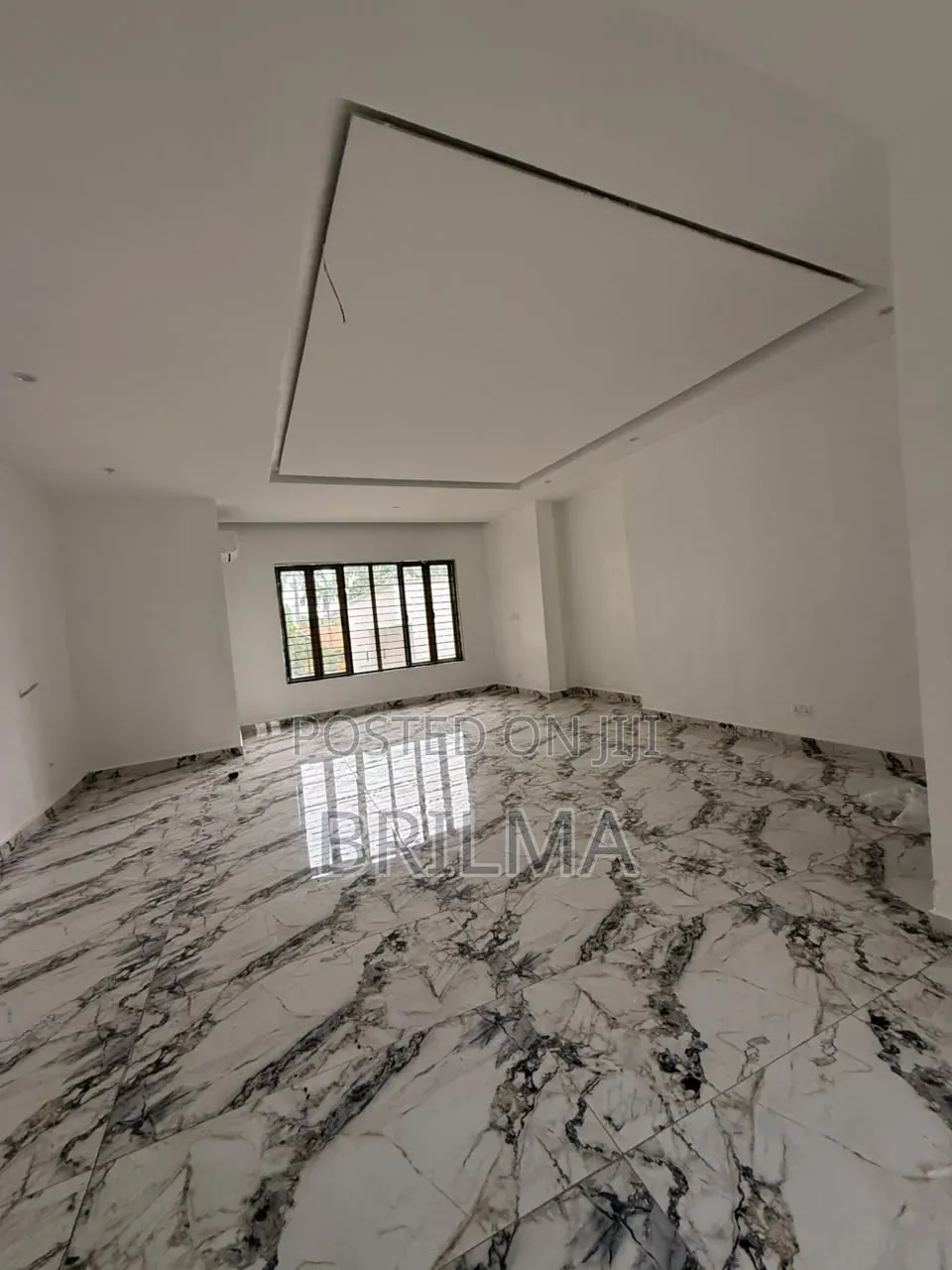 Shops/Office Space in Wuse 2 for Sale in Wuse 2