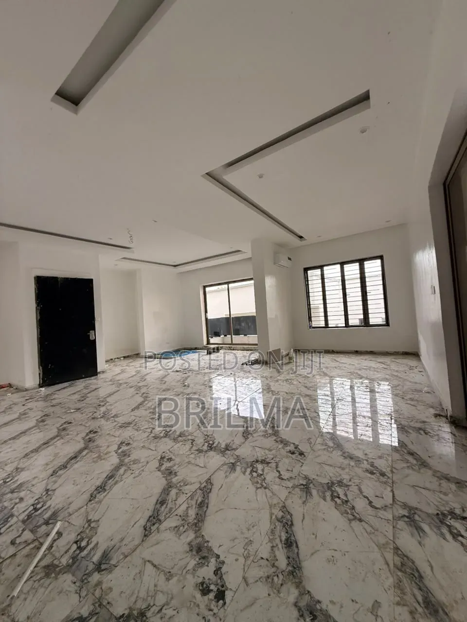 Shops/Office Space in Wuse 2 for Sale in Wuse 2