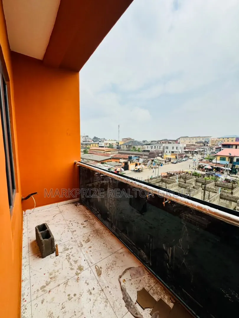 4bdrm Duplex in Ojodu Berger Lagos for sale in Berger