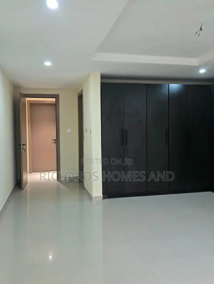 3bdrm Apartment in Old Ikoyi for rent in Old Ikoyi