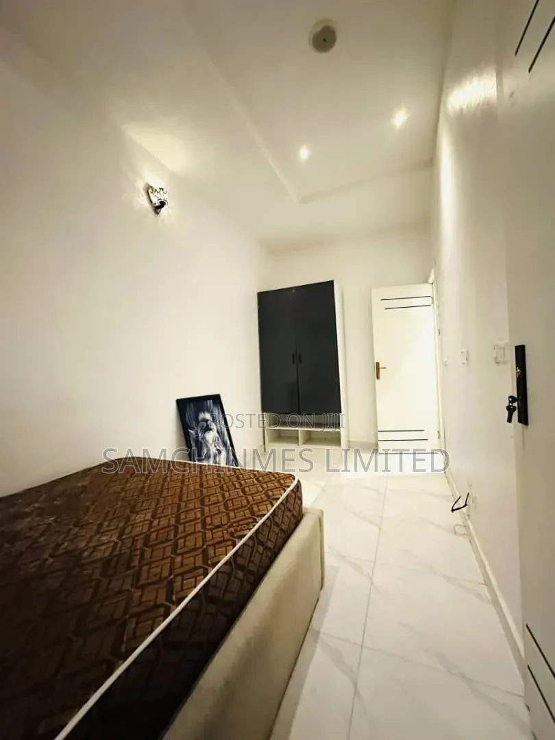 Mini Flat in Ikota for rent in Ikota