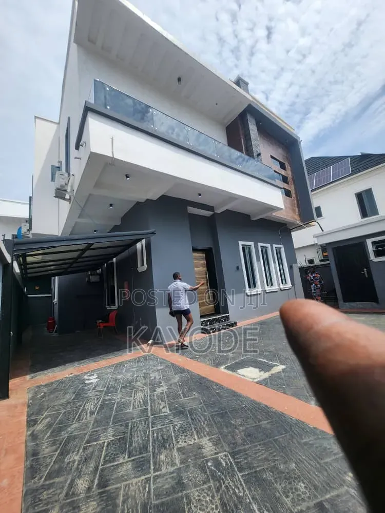 Studio Apartment in Van Daniel Estate, Chevron for rent in Chevron