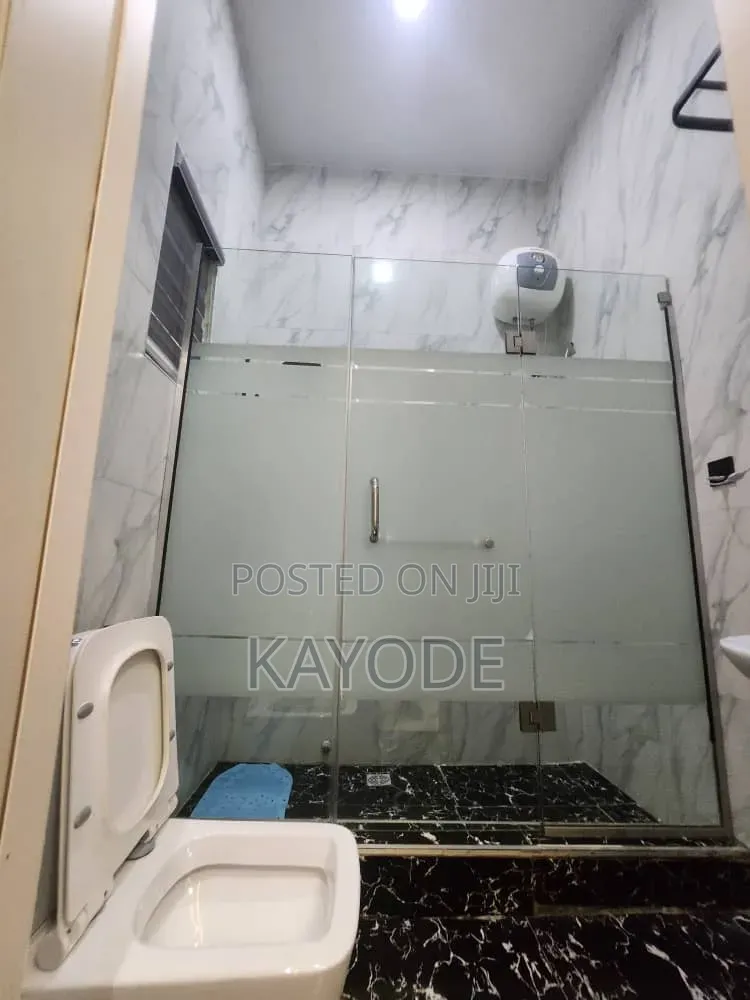 Studio Apartment in Van Daniel Estate, Chevron for rent in Chevron