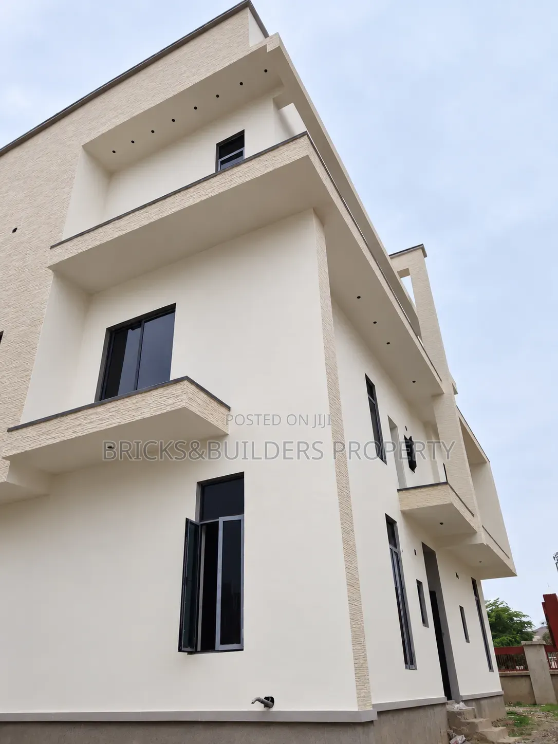 5bdrm Duplex in Guzape District for sale in Guzape District