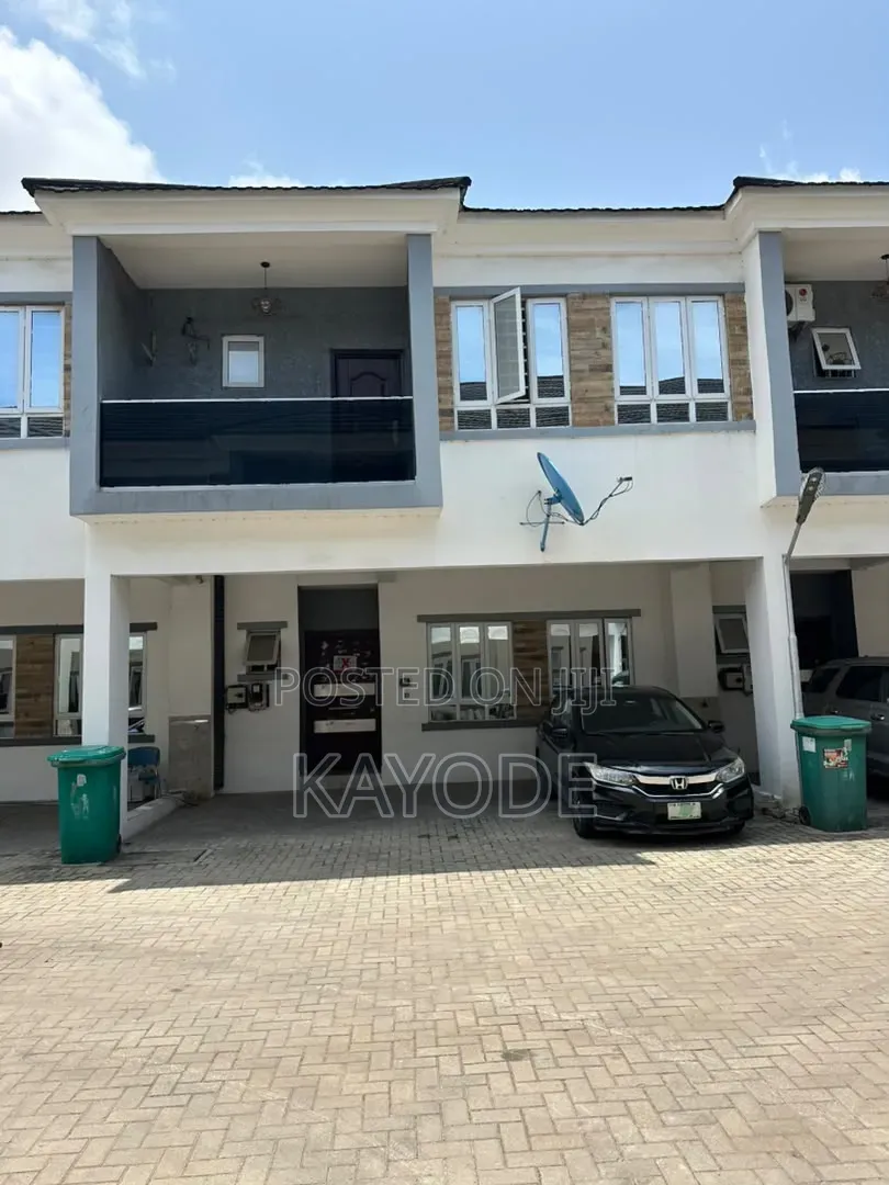 4bdrm Townhouse / Terrace in Alexandra Terraces, Ikate for rent in Ikate