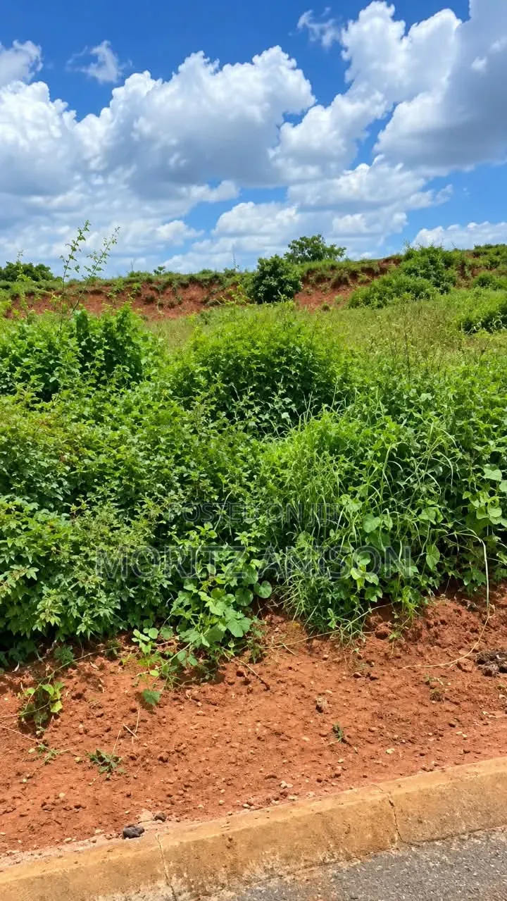 5 Plots of Land for Sale. in Enugu