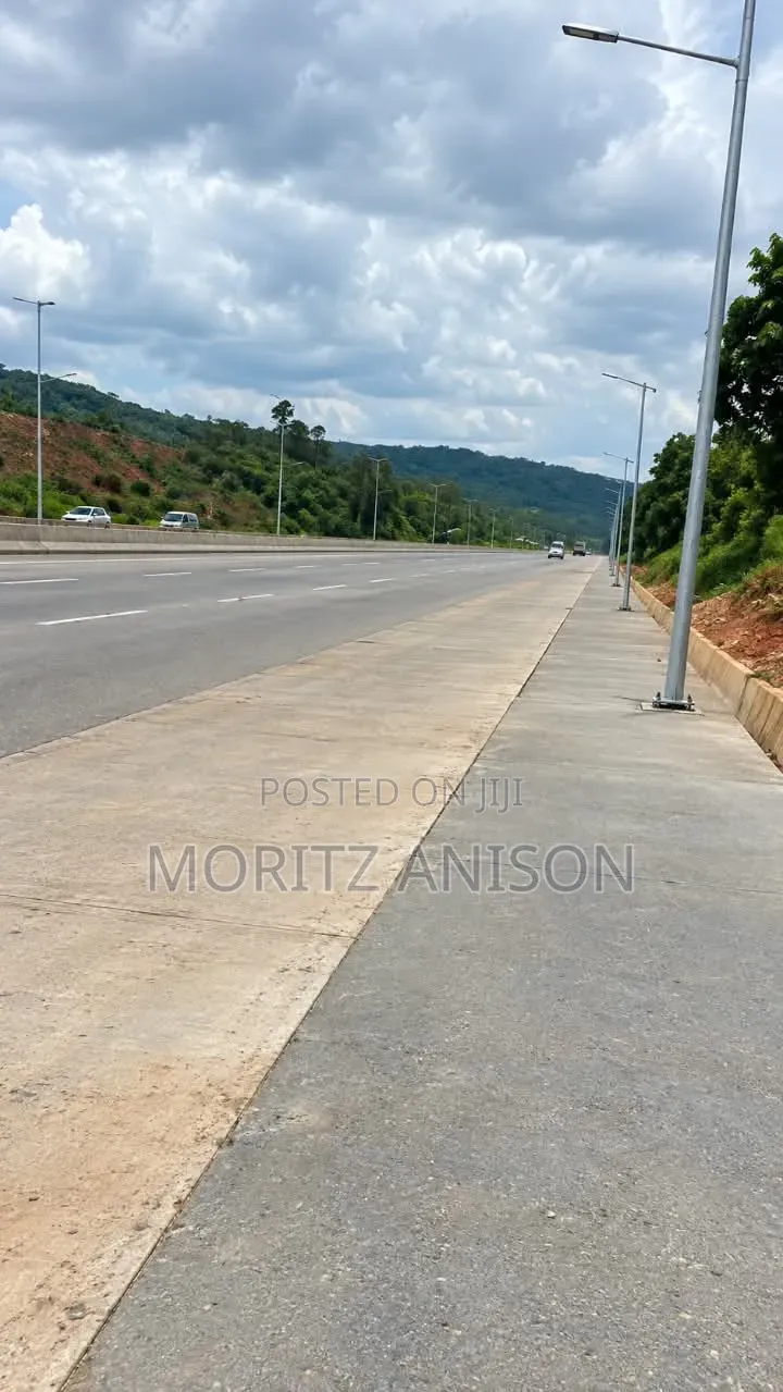 5 Plots of Land for Sale. in Enugu