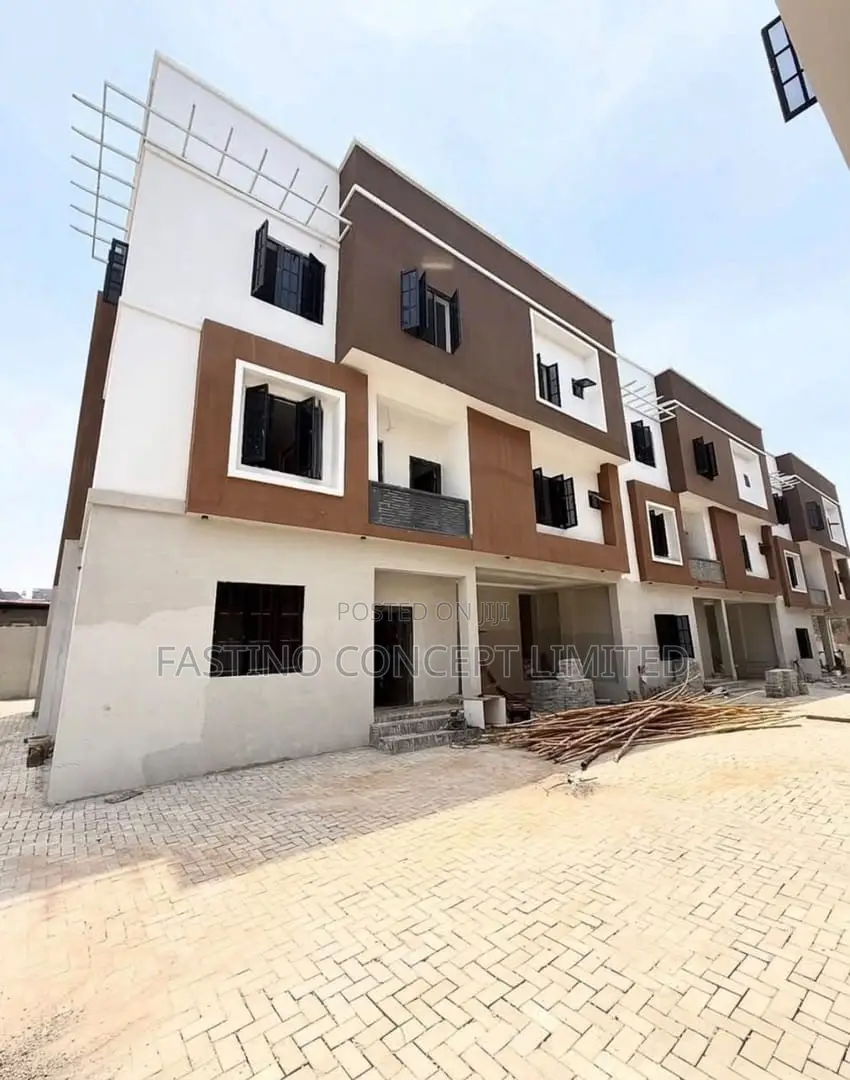 7bdrm Townhouse/Terrace in Guzape District for sale in Guzape District