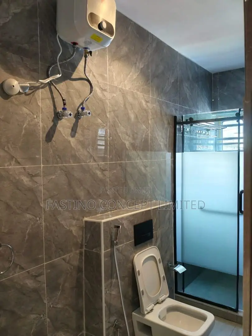 4bdrm Duplex in Lugbe District for sale in Lugbe District