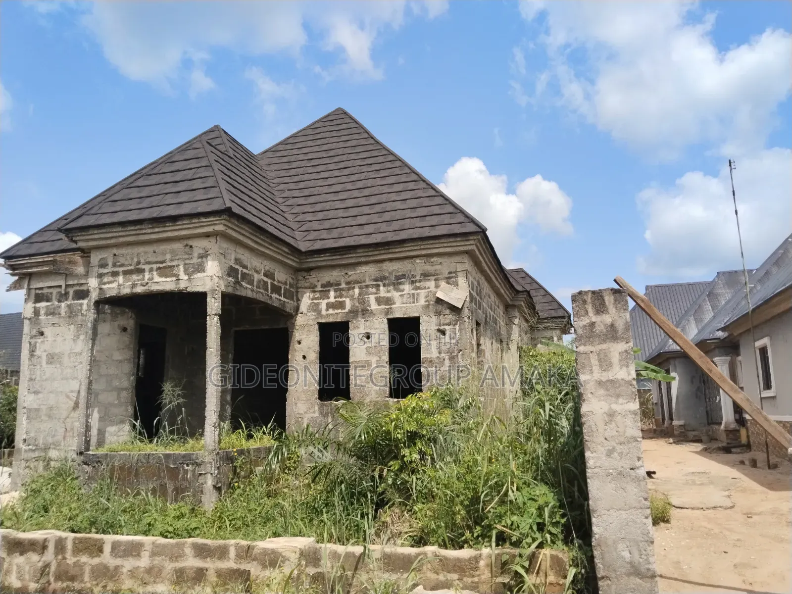 5bdrm Bungalow in Abraka, Ethiope East for sale in Ethiope East