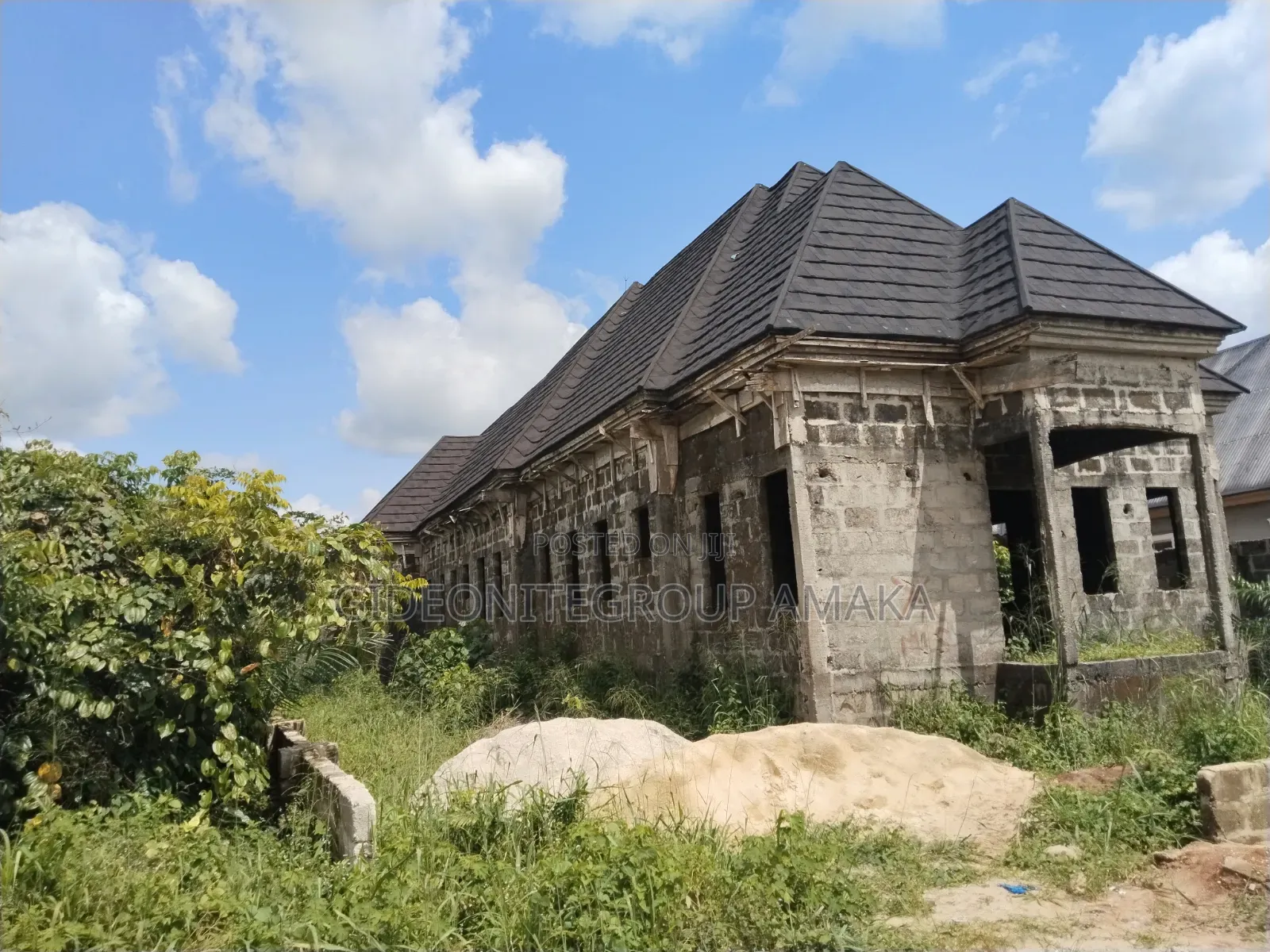 5bdrm Bungalow in Abraka, Ethiope East for sale in Ethiope East