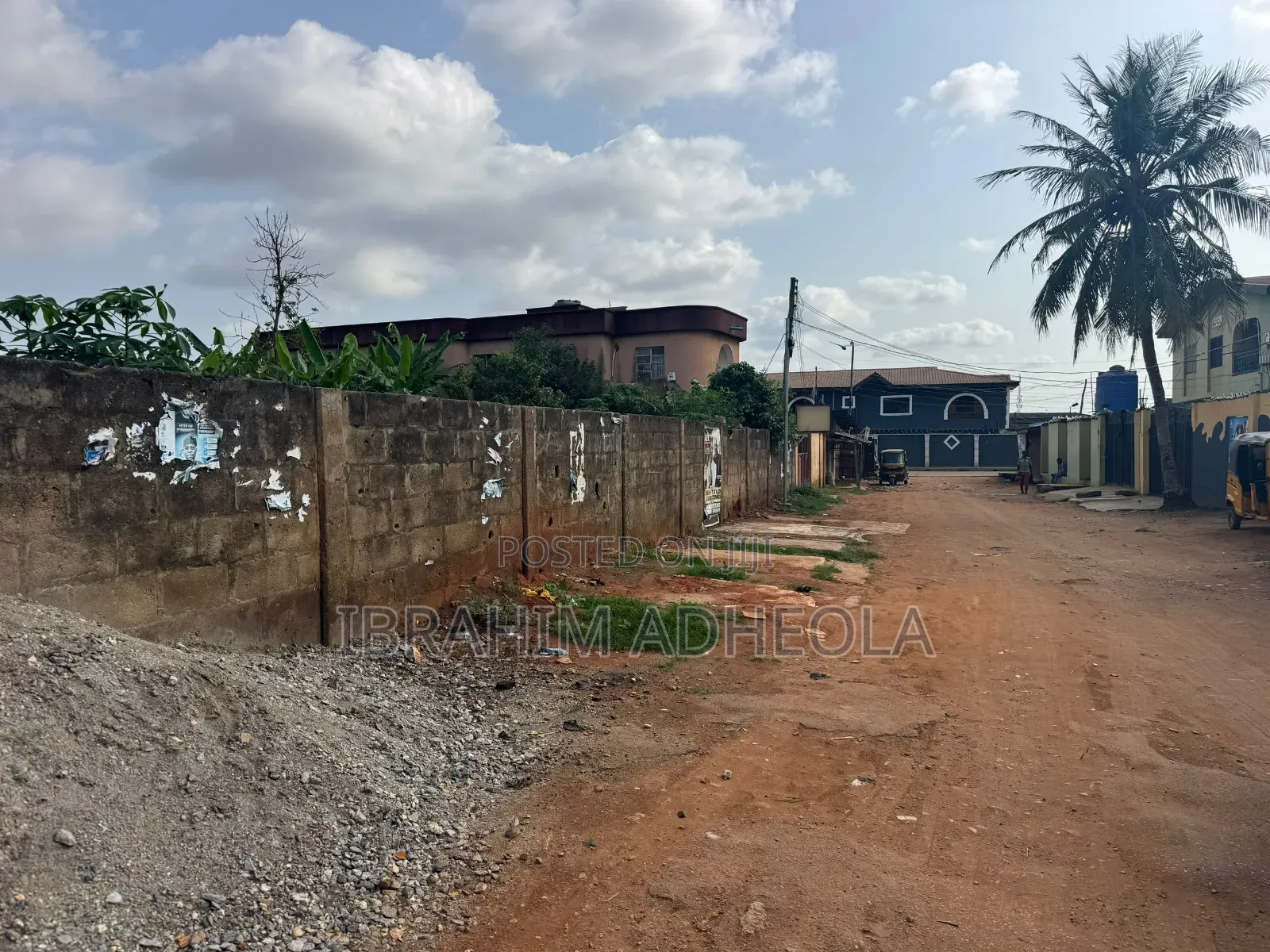 Land Measuring 365sqm in a Lovely Environment With Just 2mins Drive in Fagba