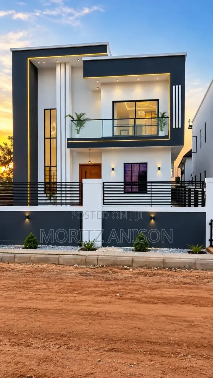 4bdrm Duplex in Centenary for sale in Enugu