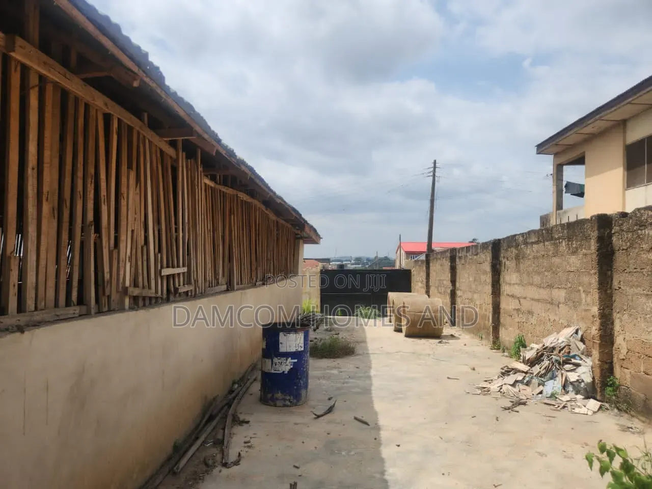1bdrm Bungalow in Lagos -Lbadan, Ido for sale in Ido