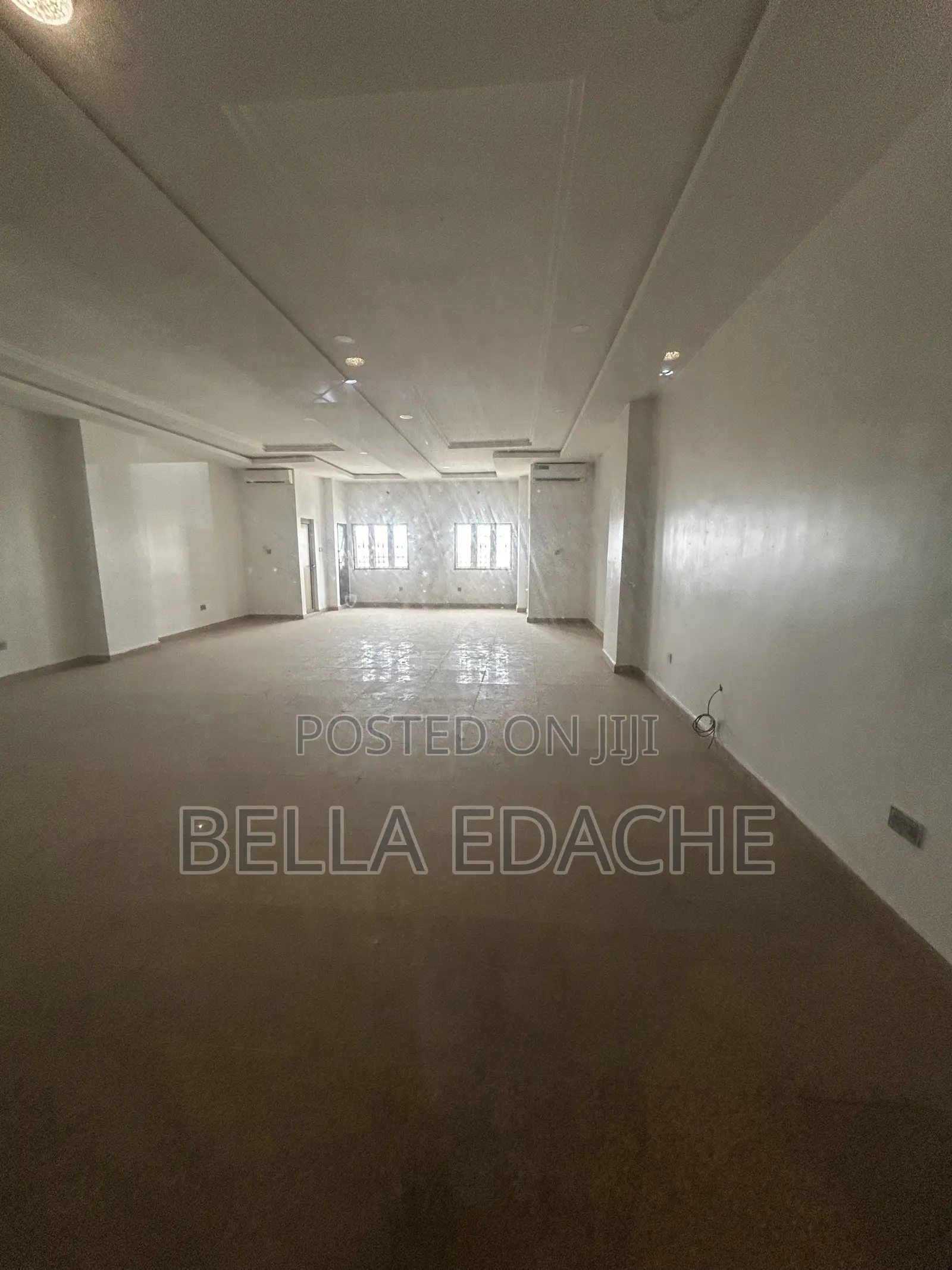 Shop/Office Space for Rent in Mabushi