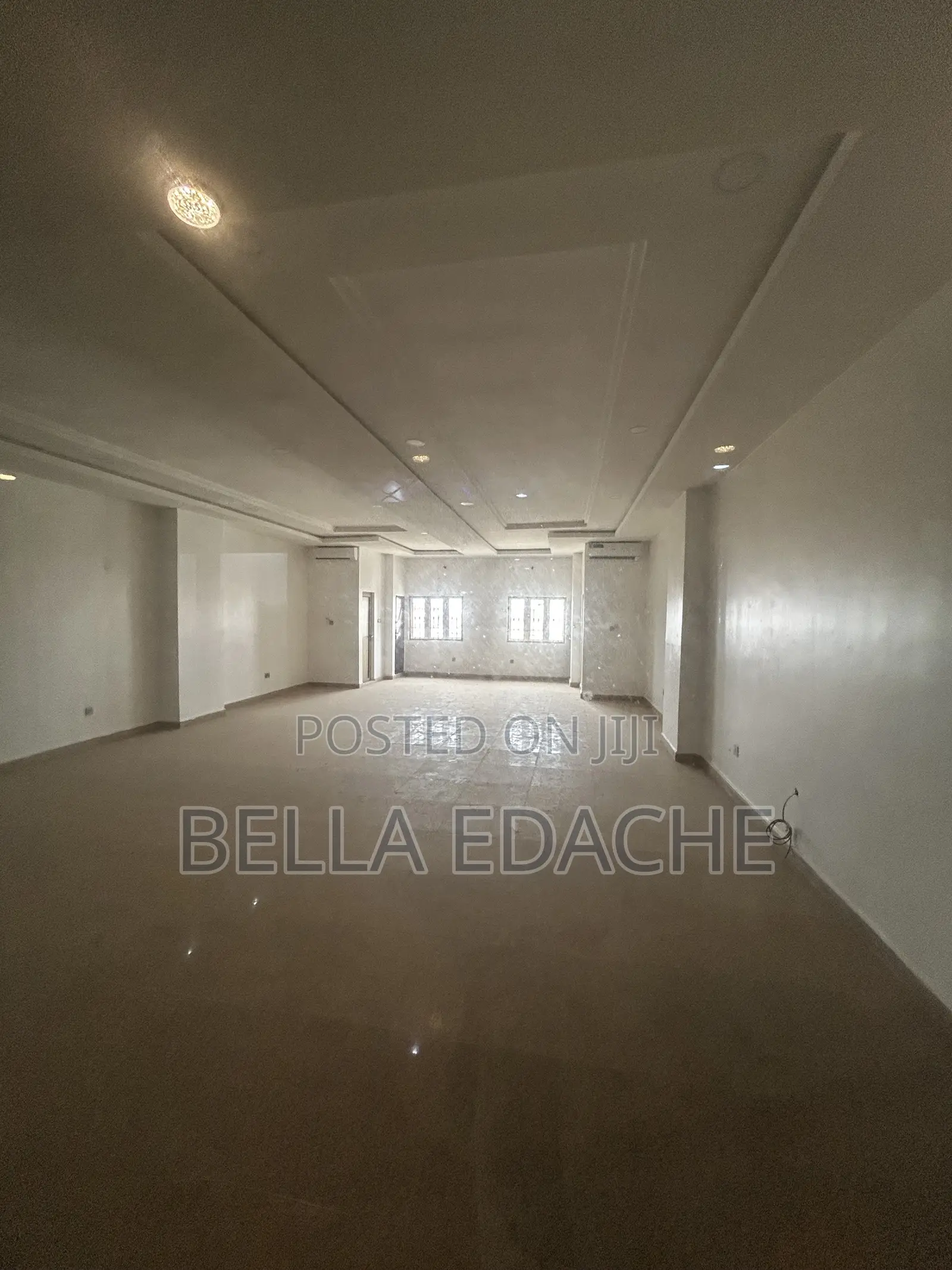 Shop/Office Space for Rent in Mabushi