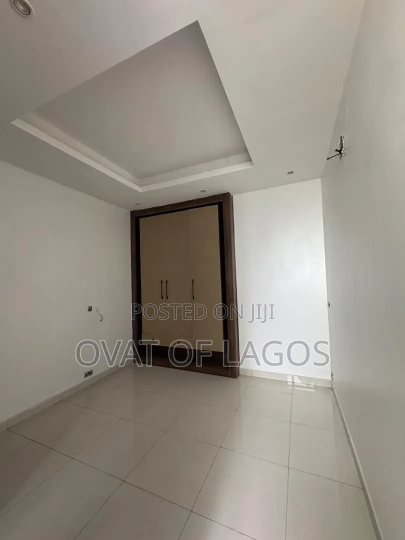 4bdrm Duplex in Lekki Phase 1 for rent in Lekki Phase 1