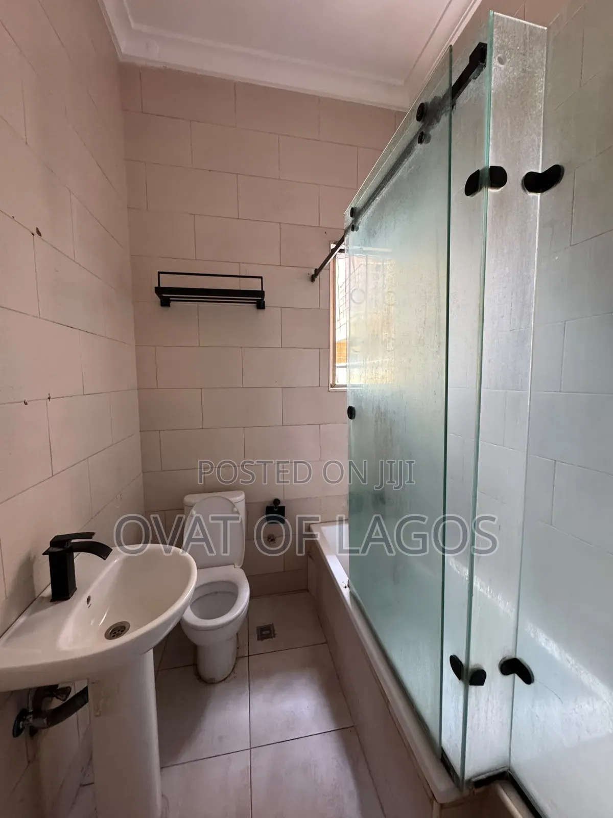 3bdrm Apartment in Idado for rent in Idado