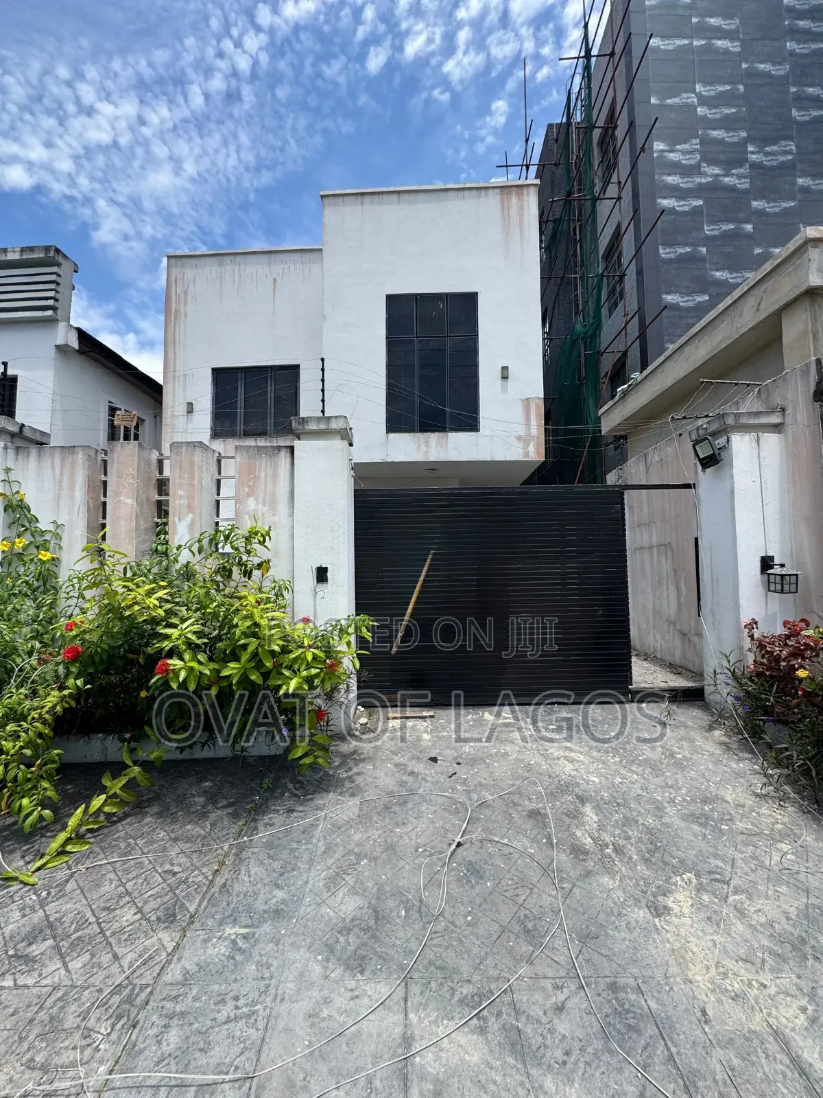 4bdrm Duplex in Lekki Phase 1 for rent in Lekki Phase 1