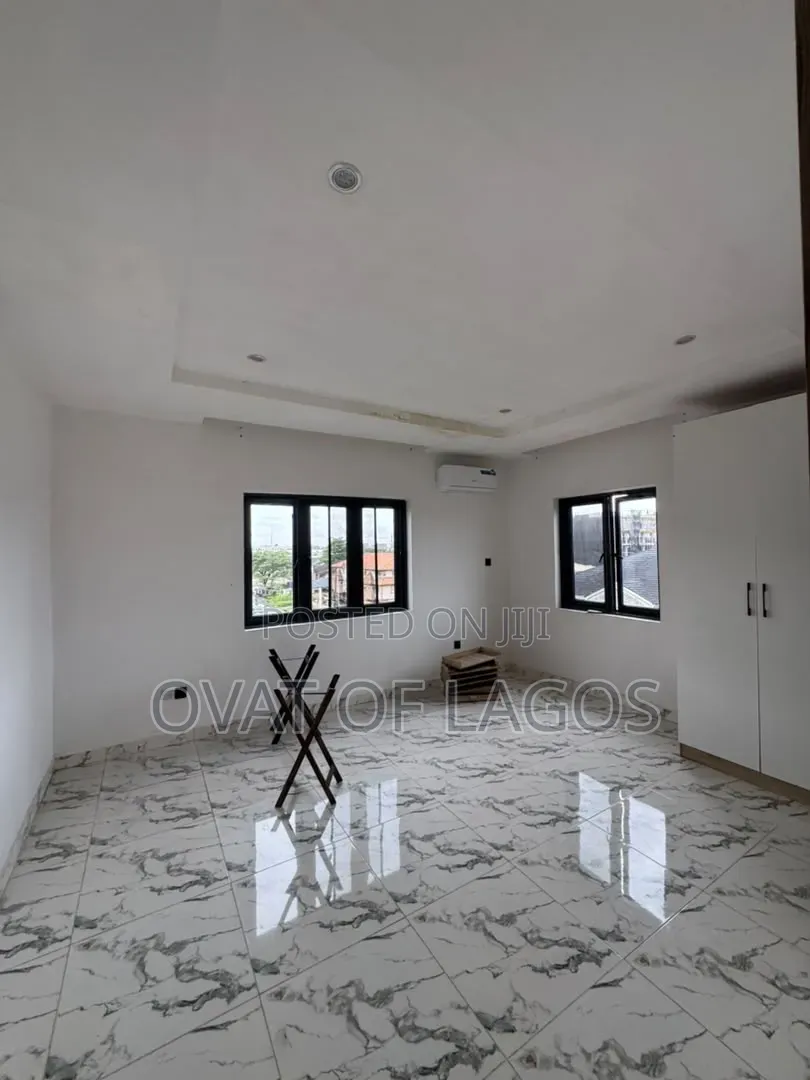 2bdrm Duplex in Lekki Phase 1 for rent in Lekki Phase 1