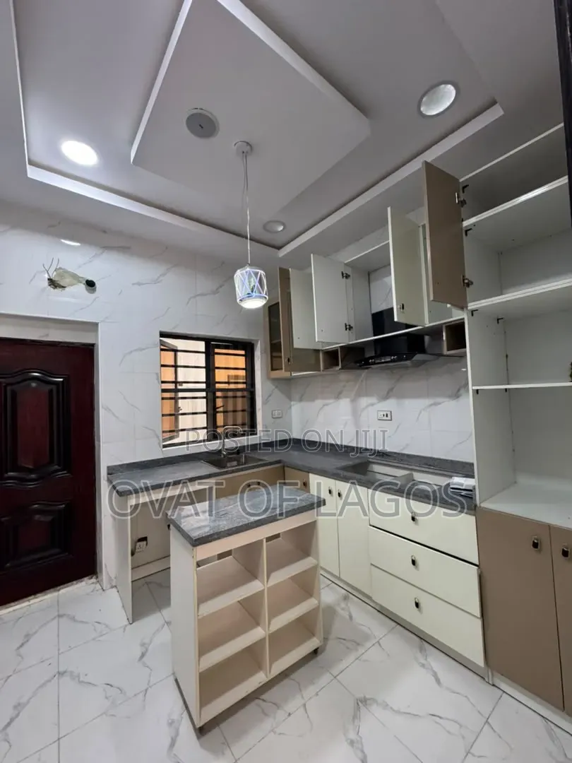 2bdrm Apartment in Orchid, Lekki Expressway for rent in Lekki Expressway