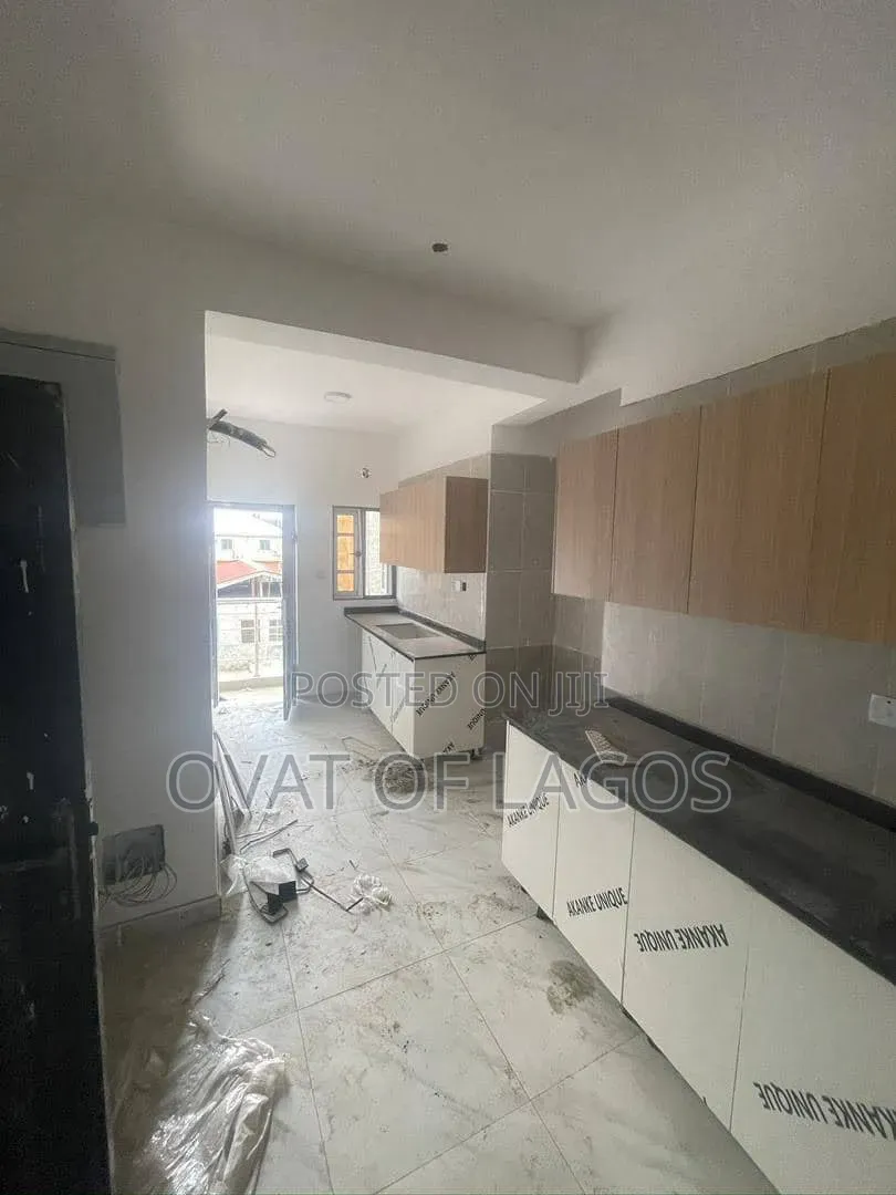 2bdrm Apartment in Sangotedo for sale in Sangotedo