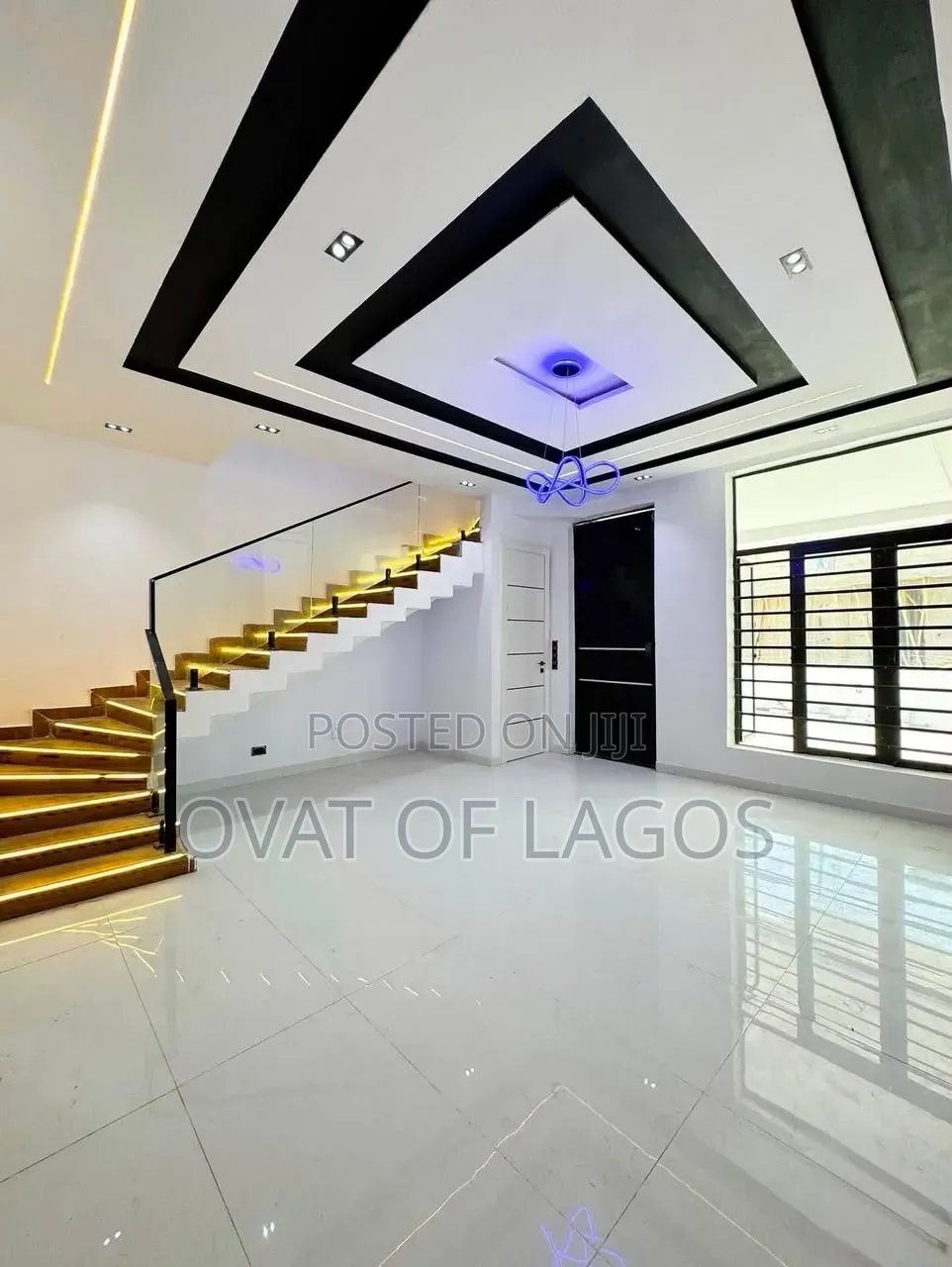 3bdrm Duplex in Ikota for sale in Ikota