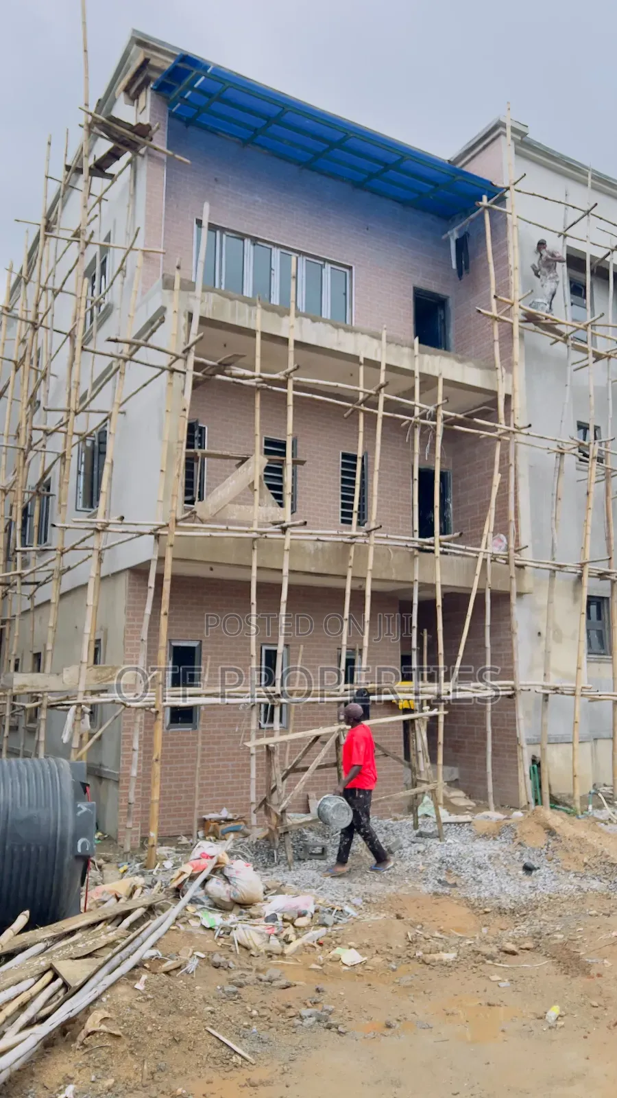 3bdrm Apartment in Ochacho Estate Abuja, Life Camp for sale in Life Camp