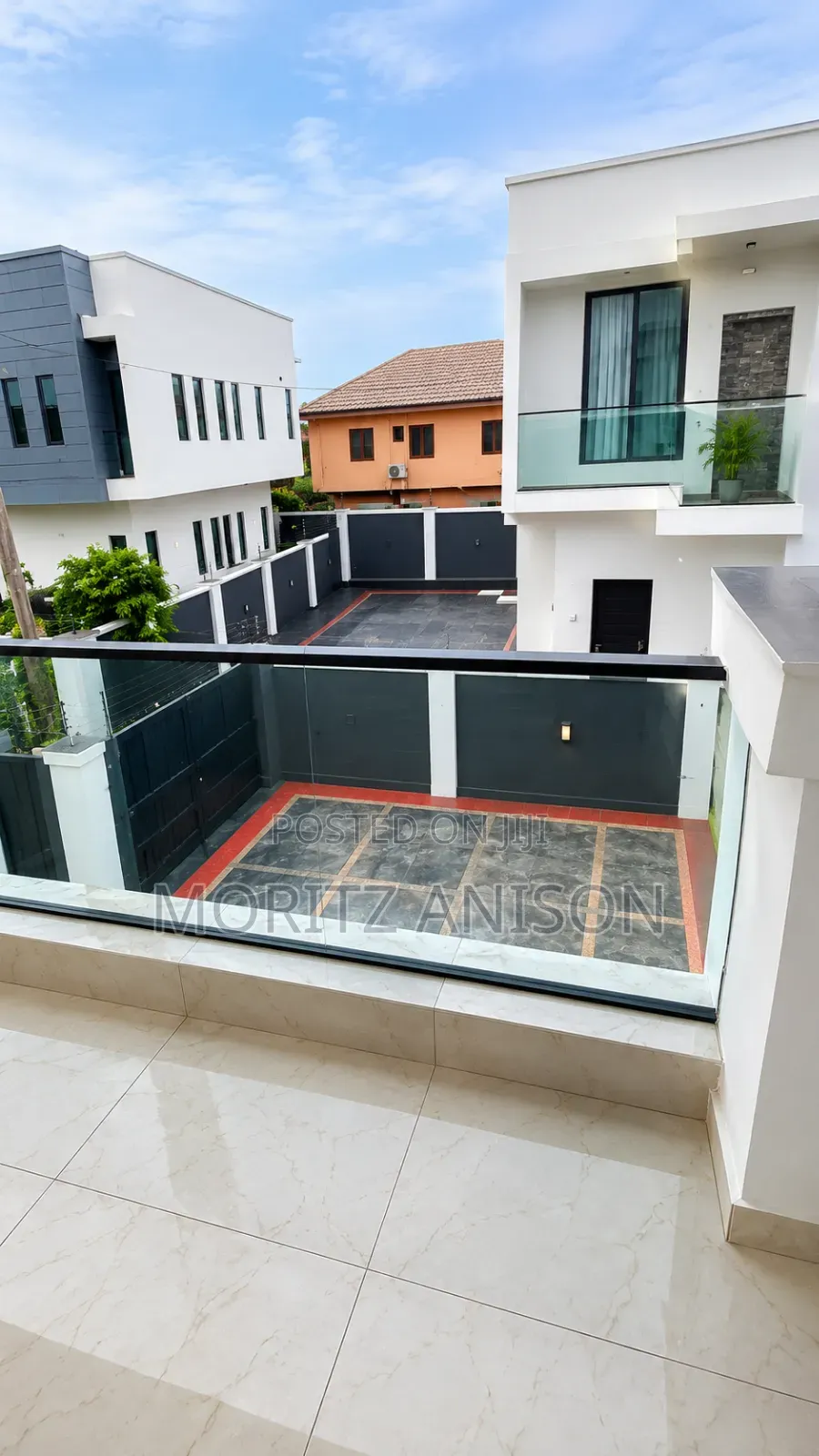 4bdrm Duplex in New Gra, Trans for sale in Enugu