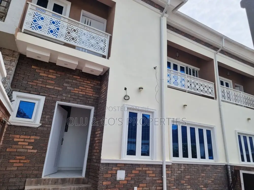 4bdrm Duplex in An Estate Along Von, Lugbe District for rent in Lugbe District