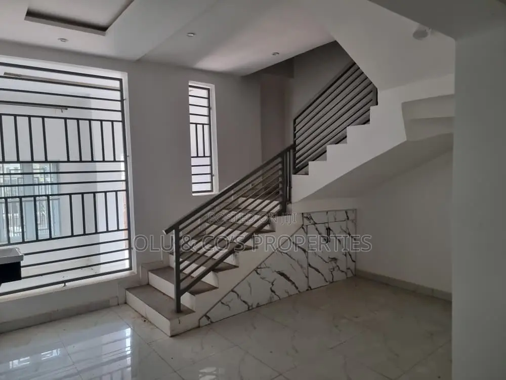 4bdrm Duplex in An Estate Along Von, Lugbe District for rent in Lugbe District