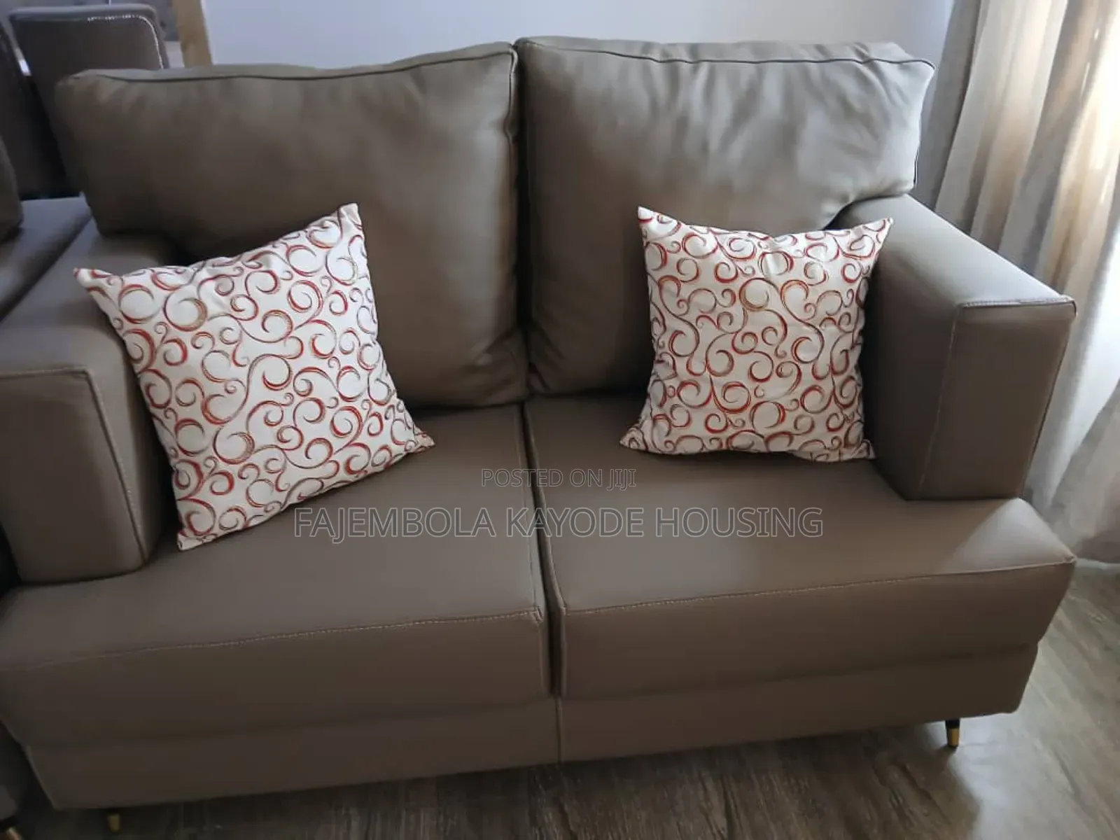 Furnished 4bdrm Apartment in Oladejo Adigun, Jericho for rent in Jericho