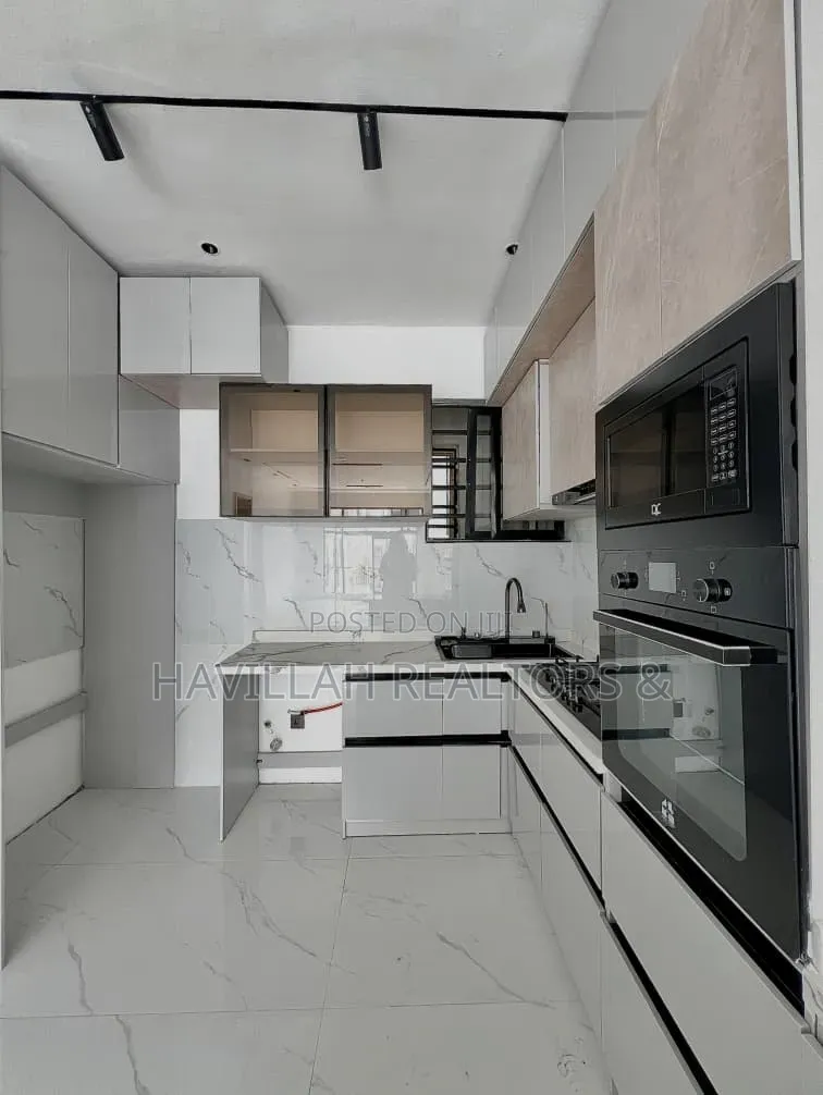 3bdrm Apartment in Lekki Phase 1 for sale in Lekki Phase 1