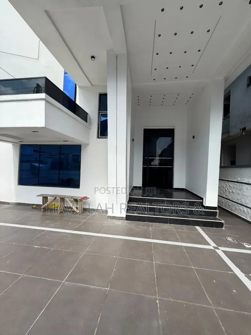 5bdrm Duplex in VGC / Ajah for sale in VGC / Ajah